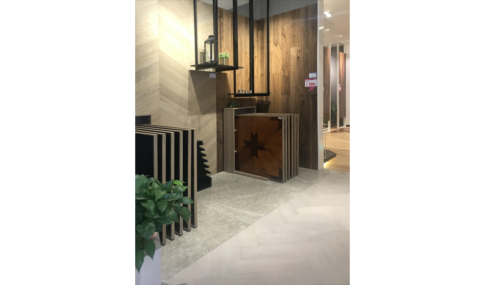 180㎡門(mén)店實(shí)景展示1