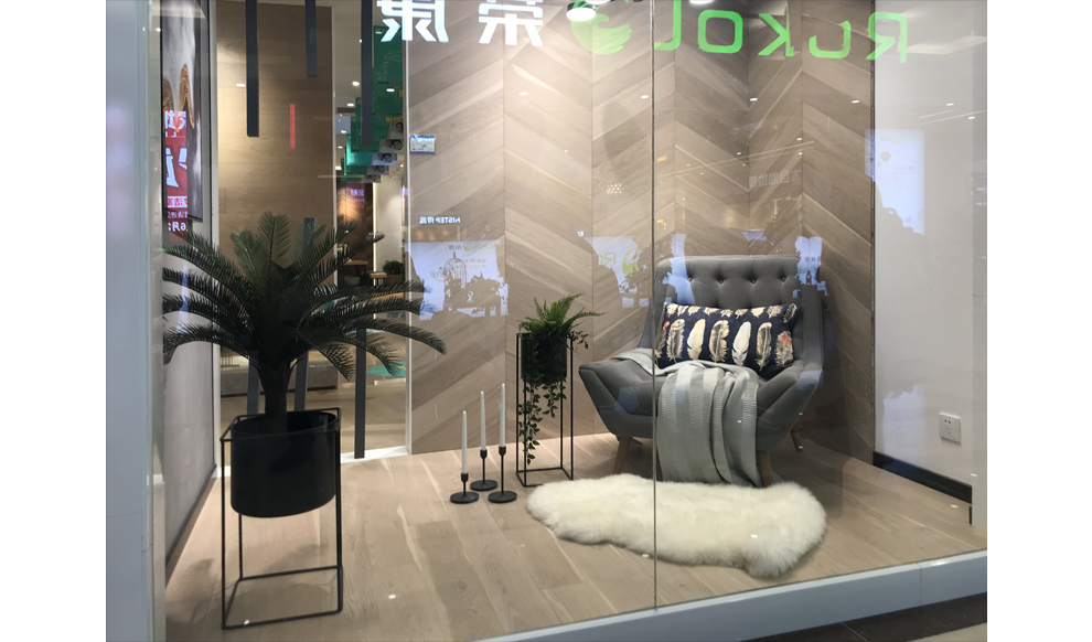 180㎡門(mén)店實(shí)景展示1